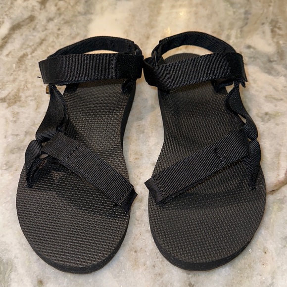 Teva Shoes - Women’s Teva Sandals- Size 8 (EUC)